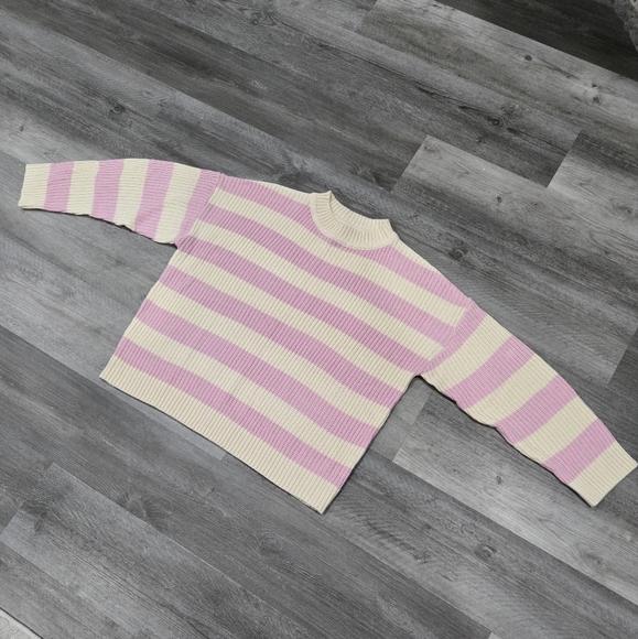 NWOT comfy striped sweater - Picture 5 of 5